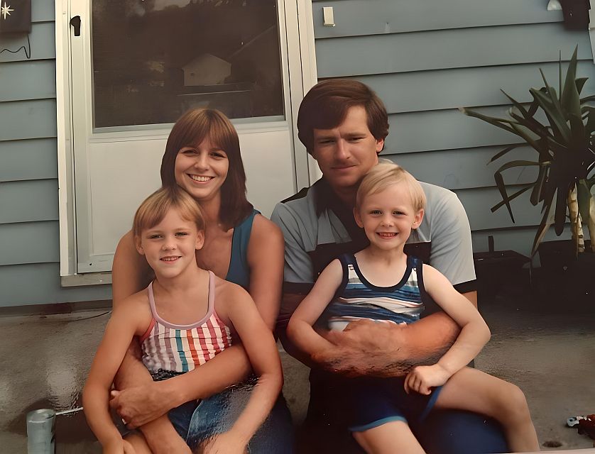 Photos of Carla Sue Frieberg, AKA Carla Kelsey, AKA Carla Cloud