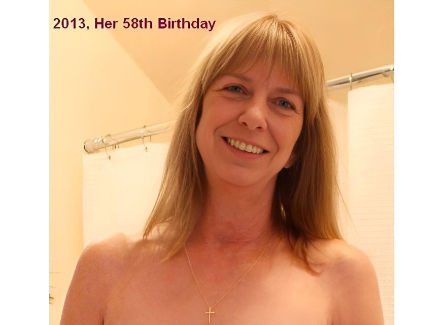 Photos of Carla'a Smiles while nude or topless